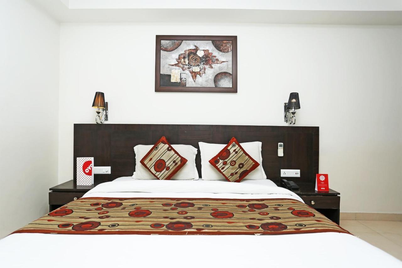 Capital O 3600 Hotel Royal Windsor Kāthgodām Kültér fotó
