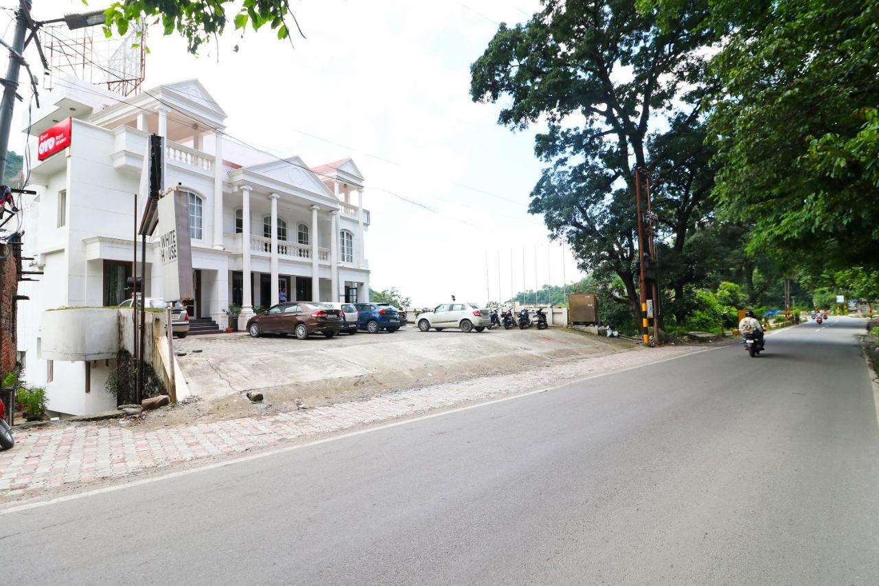 Capital O 3600 Hotel Royal Windsor Kāthgodām Kültér fotó