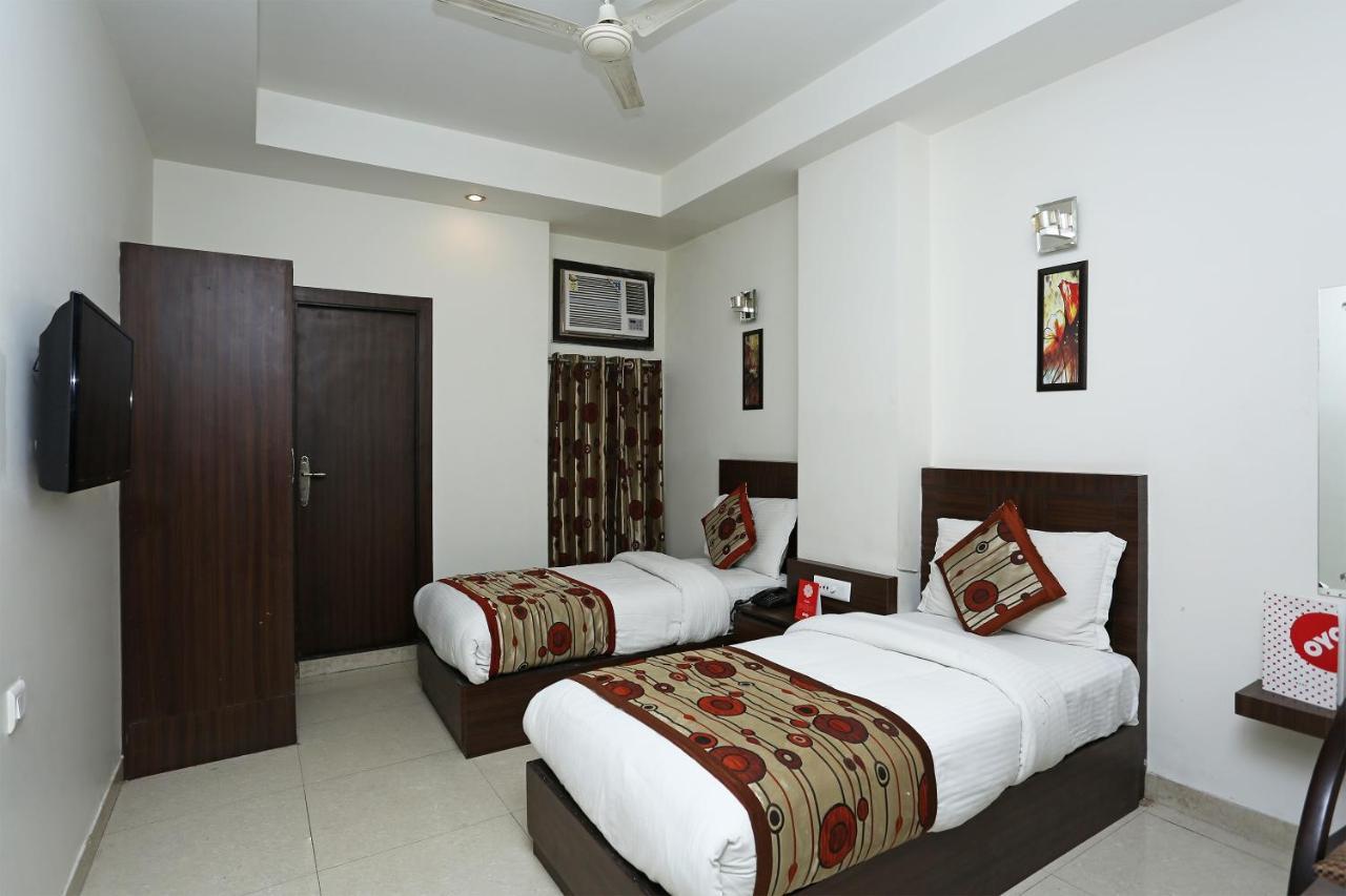 Capital O 3600 Hotel Royal Windsor Kāthgodām Kültér fotó