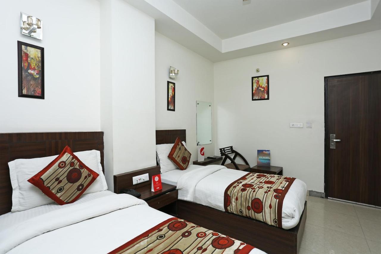 Capital O 3600 Hotel Royal Windsor Kāthgodām Kültér fotó